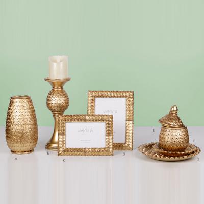 Resin photo frame